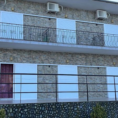Kókkinon Nerón Villa Leonidas Koutsoupia מראה חיצוני תמונה