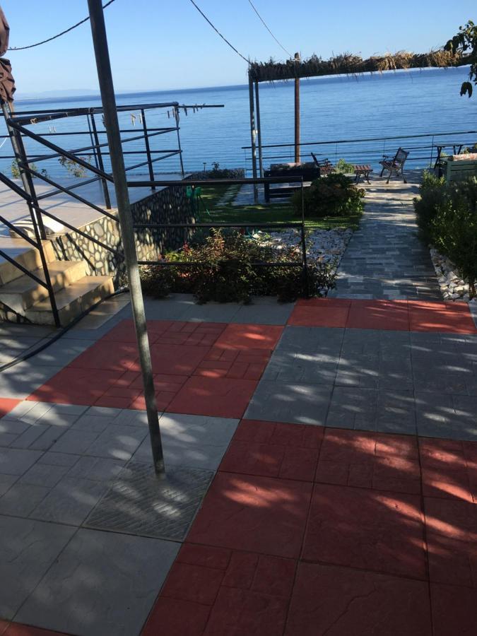 Kókkinon Nerón Villa Leonidas Koutsoupia מראה חיצוני תמונה