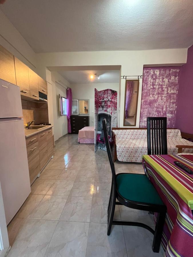 Kókkinon Nerón Villa Leonidas Koutsoupia מראה חיצוני תמונה